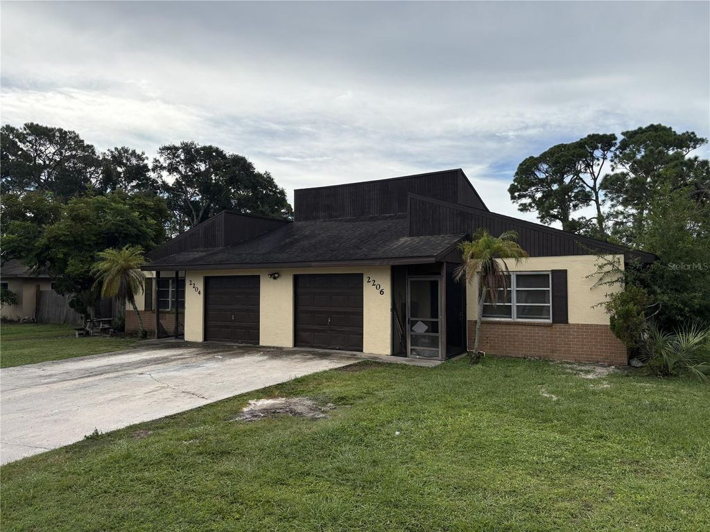 2204 54TH AVENUE DRIVE W, BRADENTON, FL 34207 — photo 2