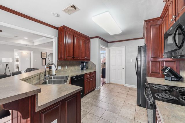 1004 Colonial Drive, Jacksonville, AR 72076