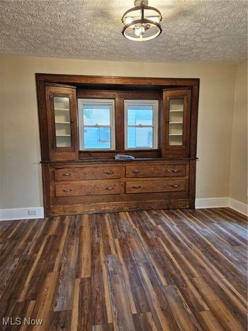 436 Cole Avenue, Akron, OH 44301