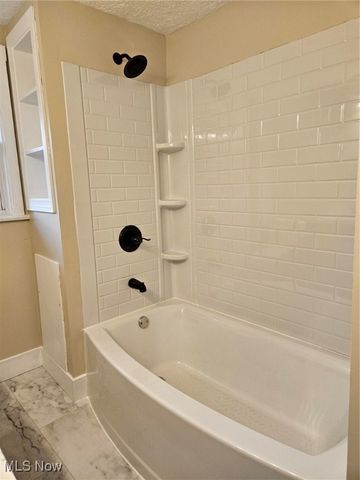 436 Cole Avenue, Akron, OH 44301