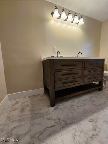 436 Cole Avenue, Akron, OH 44301