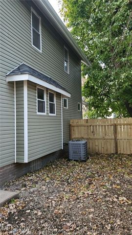 436 Cole Avenue, Akron, OH 44301