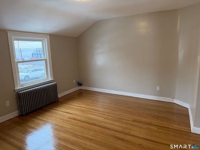 205 London Drive 2nd Floor, Hamden, CT 06517