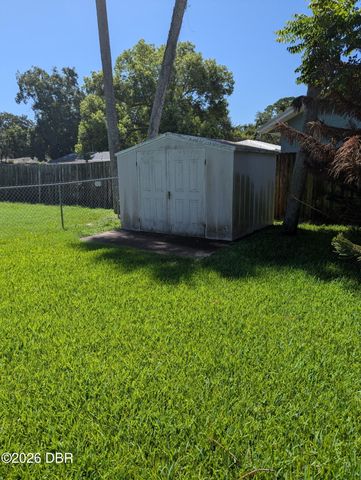 314 Roslyn Avenue, New Smyrna Beach, FL 32168