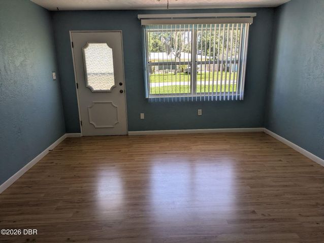 314 Roslyn Avenue, New Smyrna Beach, FL 32168