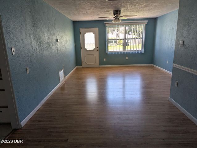 314 Roslyn Avenue, New Smyrna Beach, FL 32168