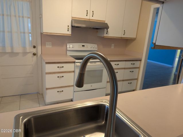 314 Roslyn Avenue, New Smyrna Beach, FL 32168