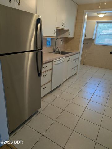 314 Roslyn Avenue, New Smyrna Beach, FL 32168
