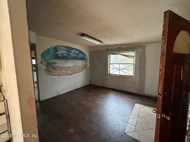 10633 ITHACA Drive, Jacksonville, FL 32218