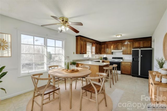 11000 Mallard Crossing Drive, Charlotte, NC 28262