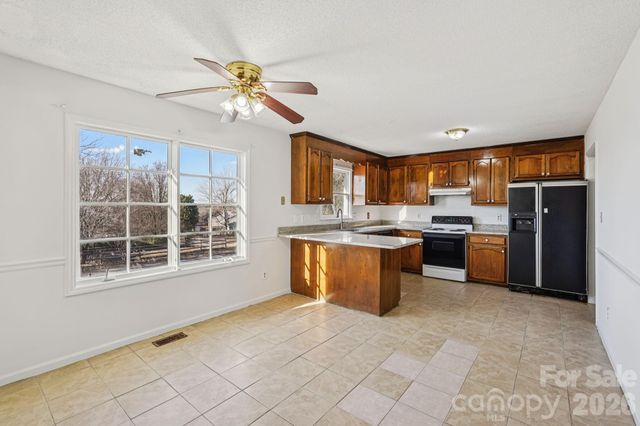 11000 Mallard Crossing Drive, Charlotte, NC 28262