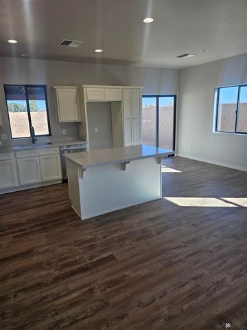 4323 W 31 Pl, Yuma, AZ 85364