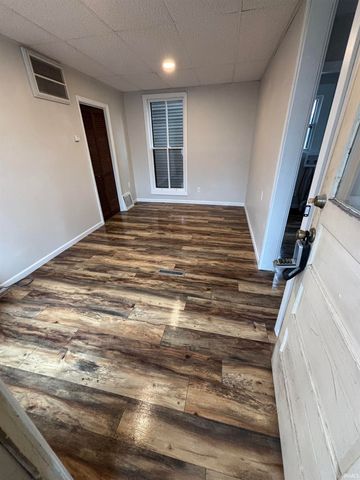 517 519 521 523 525 Lww Street, Mishawaka, IN 46544