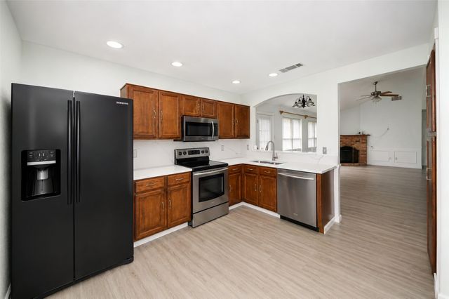 6730 Bighorn Ridge, Arlington, TX 76002
