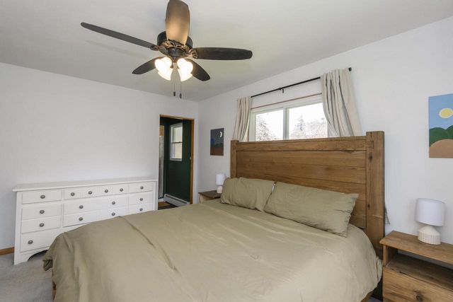 4221 Woodbury LANE, Mount Pleasant, WI 53403