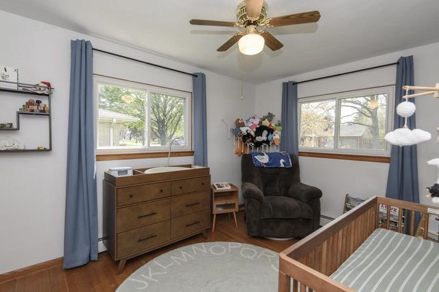 4221 Woodbury LANE, Mount Pleasant, WI 53403