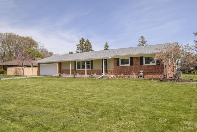 4221 Woodbury LANE, Mount Pleasant, WI 53403
