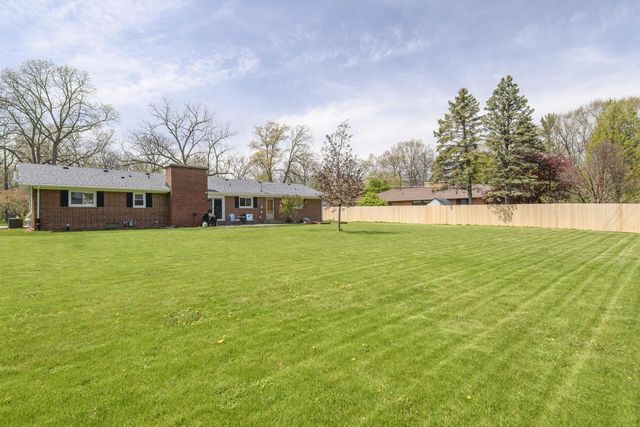 4221 Woodbury LANE, Mount Pleasant, WI 53403