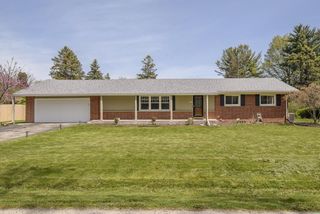 4221 Woodbury LANE, Mount Pleasant, WI 53403