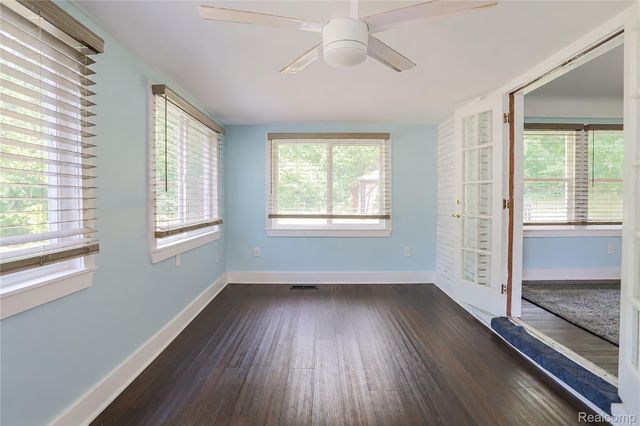38598 Applewood Street, Clinton Charter Township, MI 48036