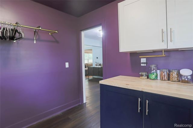 38598 Applewood Street, Clinton Charter Township, MI 48036
