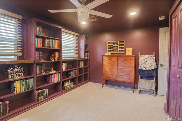 38598 Applewood Street, Clinton Charter Township, MI 48036