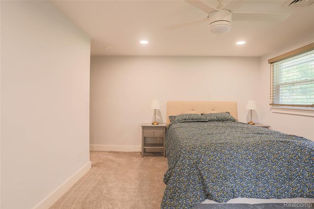 38598 Applewood Street, Clinton Charter Township, MI 48036