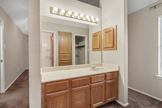 6210 Valley Forge Court, Arlington, TX 76002