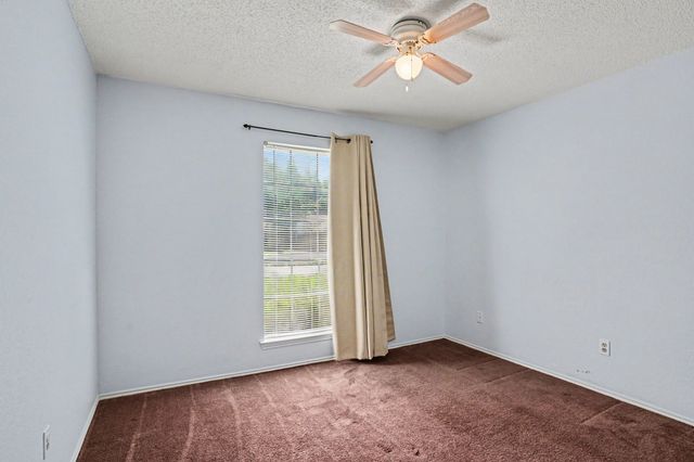 6210 Valley Forge Court, Arlington, TX 76002