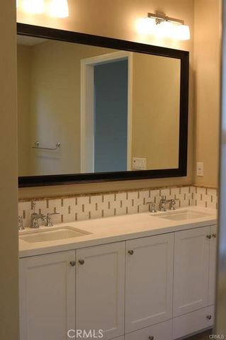 128 Mustang, Irvine, CA 92602