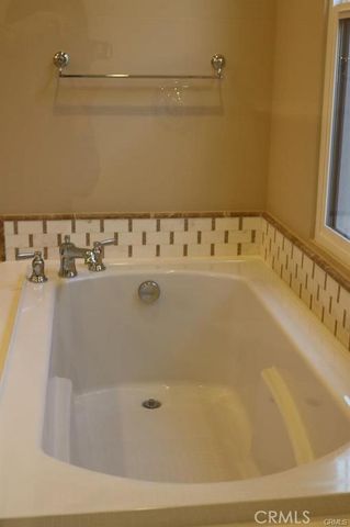 128 Mustang, Irvine, CA 92602