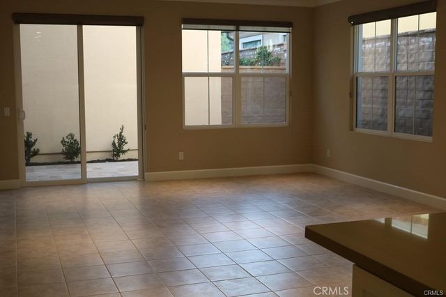 128 Mustang, Irvine, CA 92602
