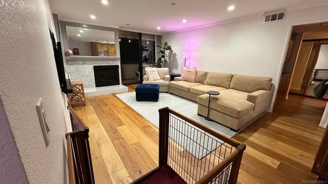 750 State St 325, San Diego, CA 92101