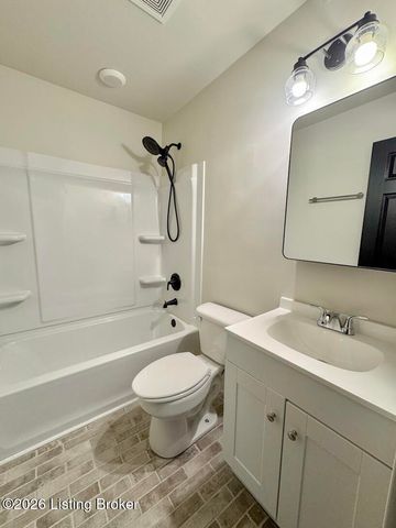 244 Blossom Rd, Louisville, KY 40229