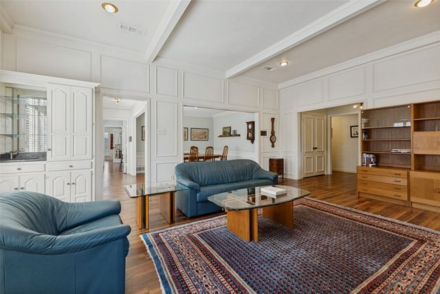 6522 La Manga Drive, Dallas, TX 75248