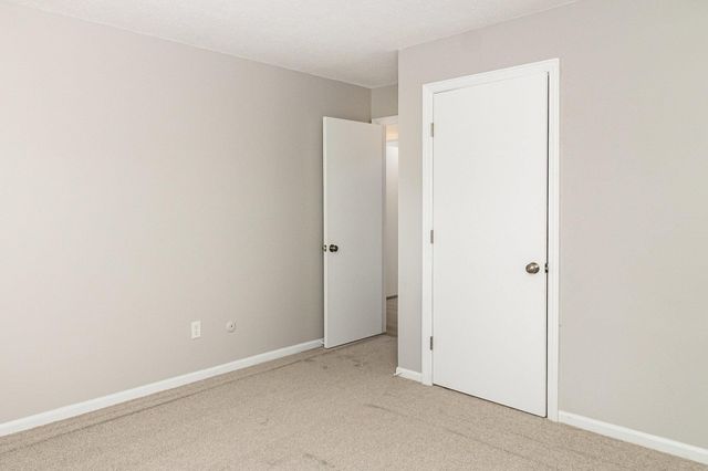 1345 Crestridge Lane 102, Eagan, MN 55123