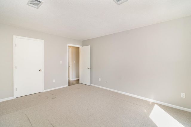 1345 Crestridge Lane 102, Eagan, MN 55123