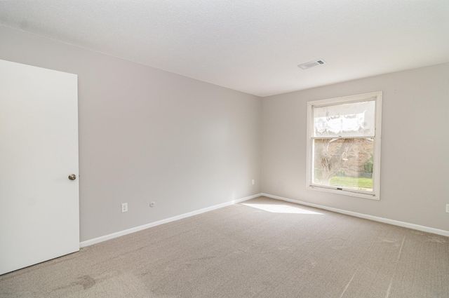 1345 Crestridge Lane 102, Eagan, MN 55123