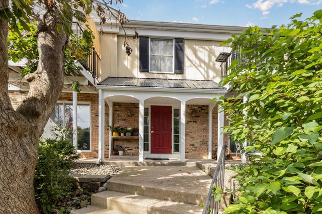 1345 Crestridge Lane 102, Eagan, MN 55123