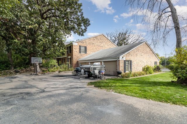 1345 Crestridge Lane 102, Eagan, MN 55123
