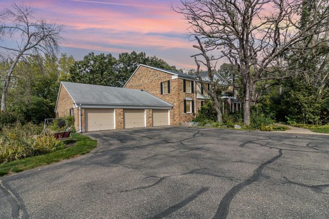 1345 Crestridge Lane 102, Eagan, MN 55123