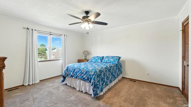 9102 Almond Tree Court, Fort Wayne, IN 46804