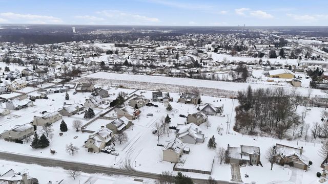 9102 Almond Tree Court, Fort Wayne, IN 46804