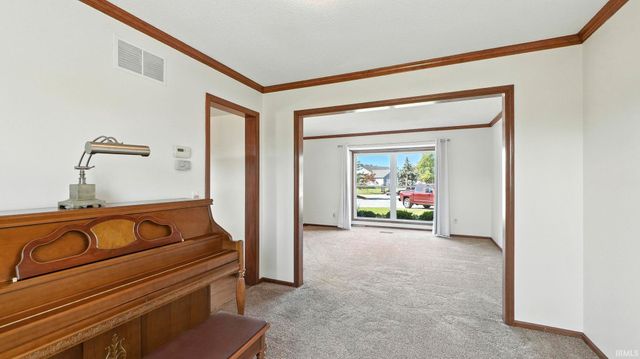 9102 Almond Tree Court, Fort Wayne, IN 46804