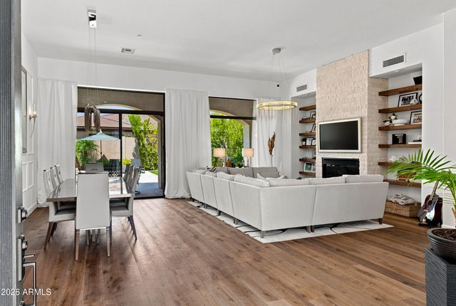 10968 E KORA Lane, Scottsdale, AZ 85255