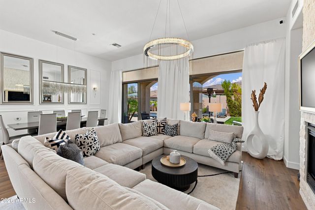 10968 E KORA Lane, Scottsdale, AZ 85255