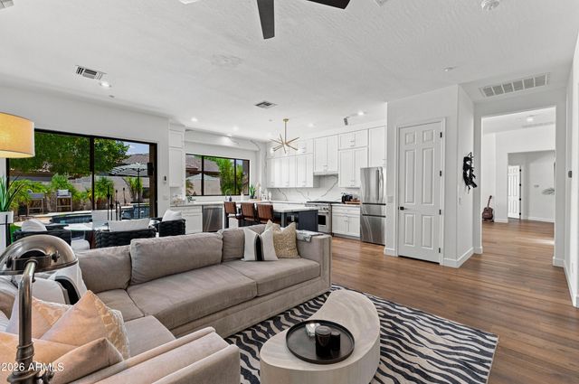 10968 E KORA Lane, Scottsdale, AZ 85255