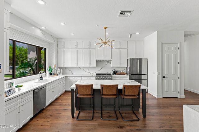 10968 E KORA Lane, Scottsdale, AZ 85255
