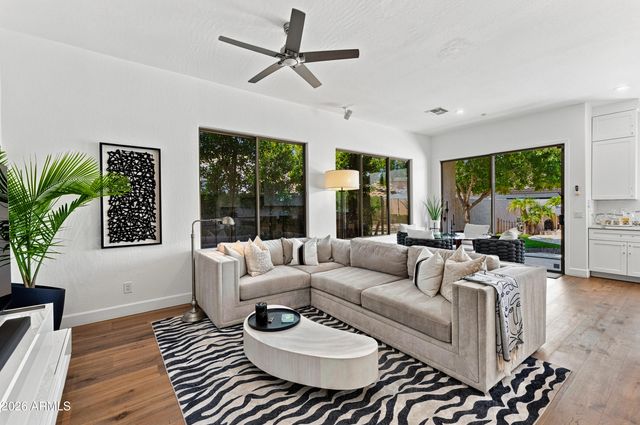 10968 E KORA Lane, Scottsdale, AZ 85255