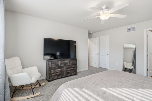 7000 Harlan Eddy Drive SW, Cedar Rapids, IA 52404